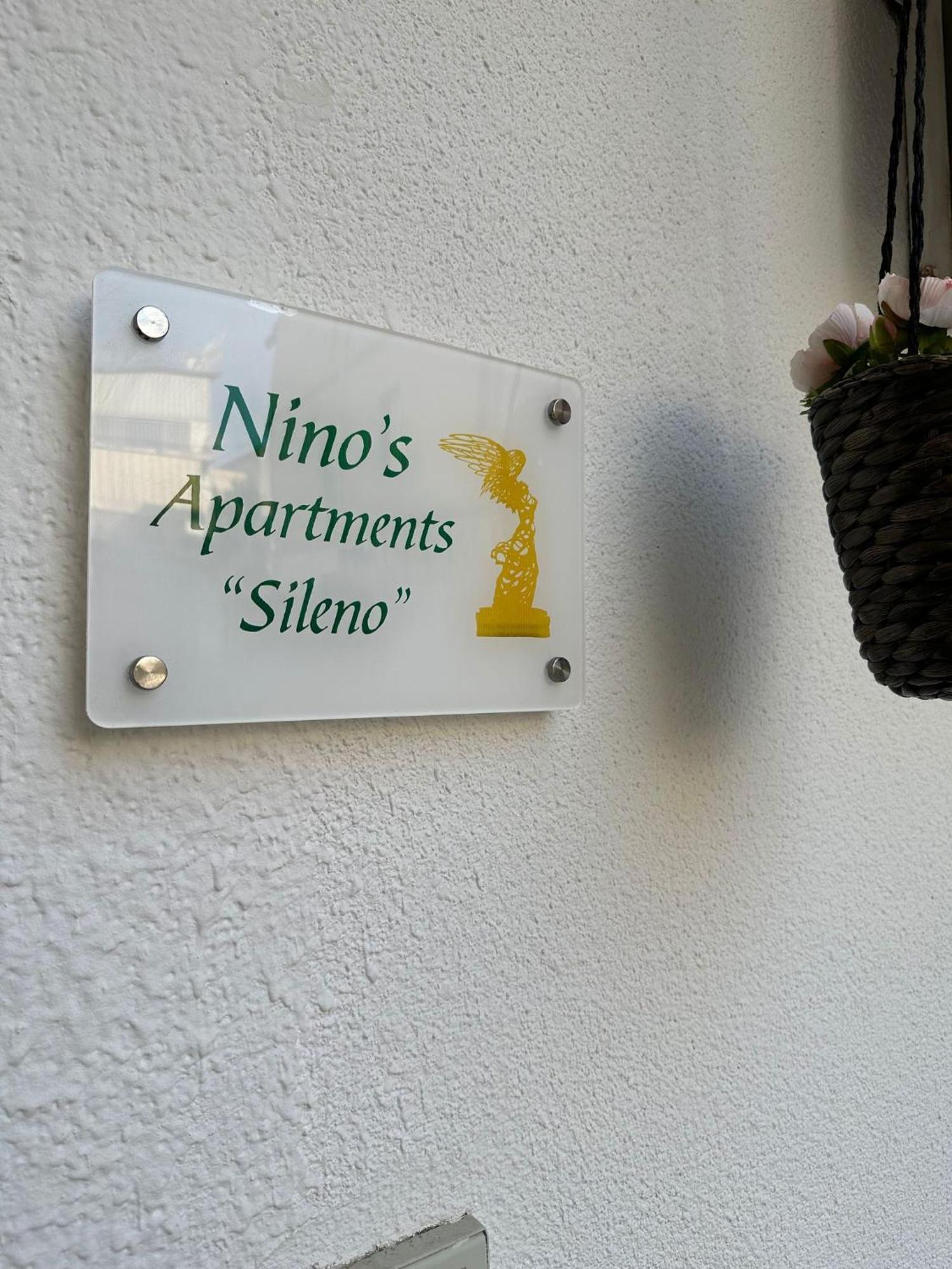 Nino'S Apartments Giardini Naxos Eksteriør billede