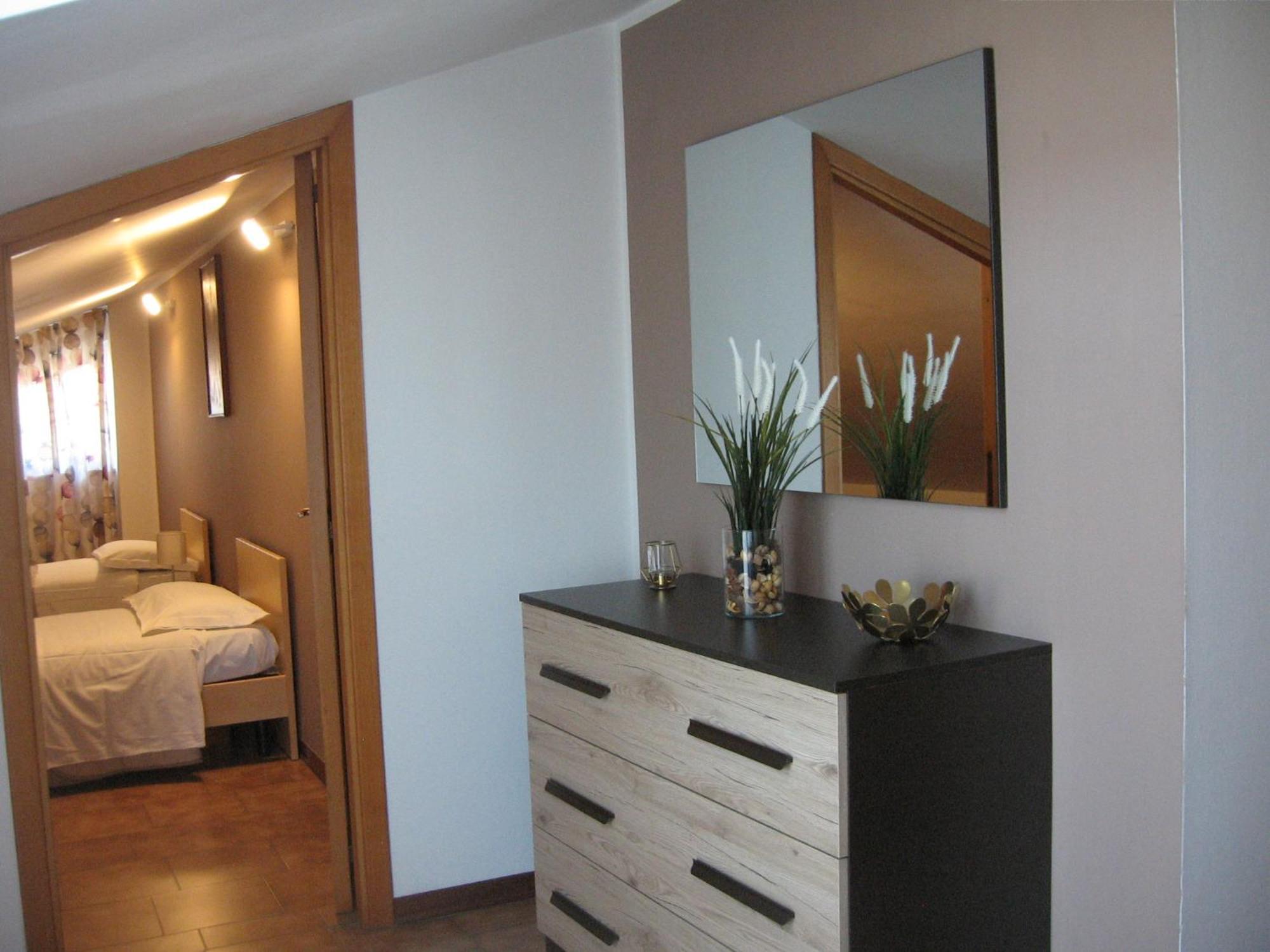 Nino'S Apartments Giardini Naxos Eksteriør billede