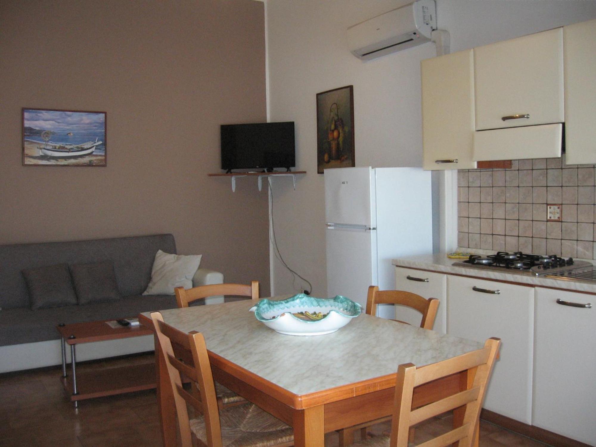 Nino'S Apartments Giardini Naxos Eksteriør billede